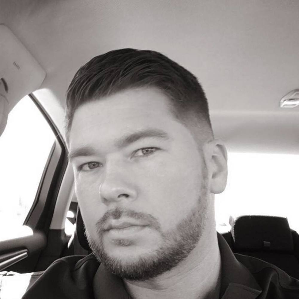 Meet your Posher, Corey